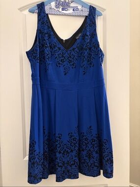City Chic Royal Blue V-Neck Sleeveless Midi Dress with Black Floral Accents